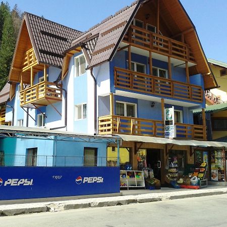 Pensiunea Aurora - Great Hostel Voineasa Exterior photo